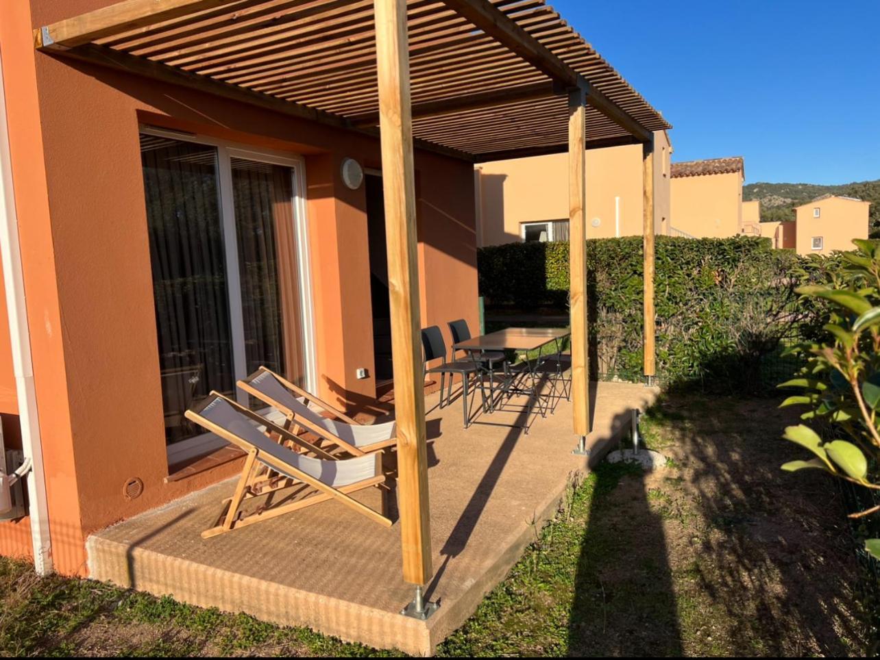 Residence Hoteliere Les Hameaux De Saint Cyprien Appartement 2 Chambres Lecci Exteriör bild